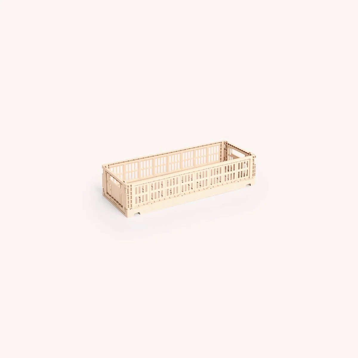 caisse-oblong-mini-pliable-plastique-recycle-rangement-mobilier-hay-design-momentum-lille-curation-meuble-rijsel-deco-ae358-b008-af65_variant_hay-colour-crate-mini-oblong-powder_gb_1220x12202.jpg