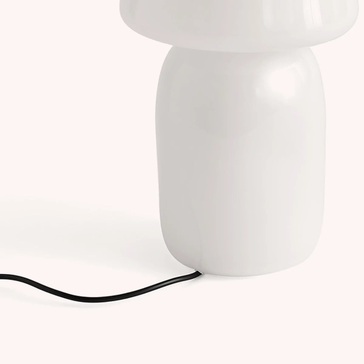 lampe-portable-batterie-verre-blanc-outdoor-hay-momentum-design-store-lille-rijsel-curation-mobilier-AE378-B508_Apollo Portable white_detail 02.jpg