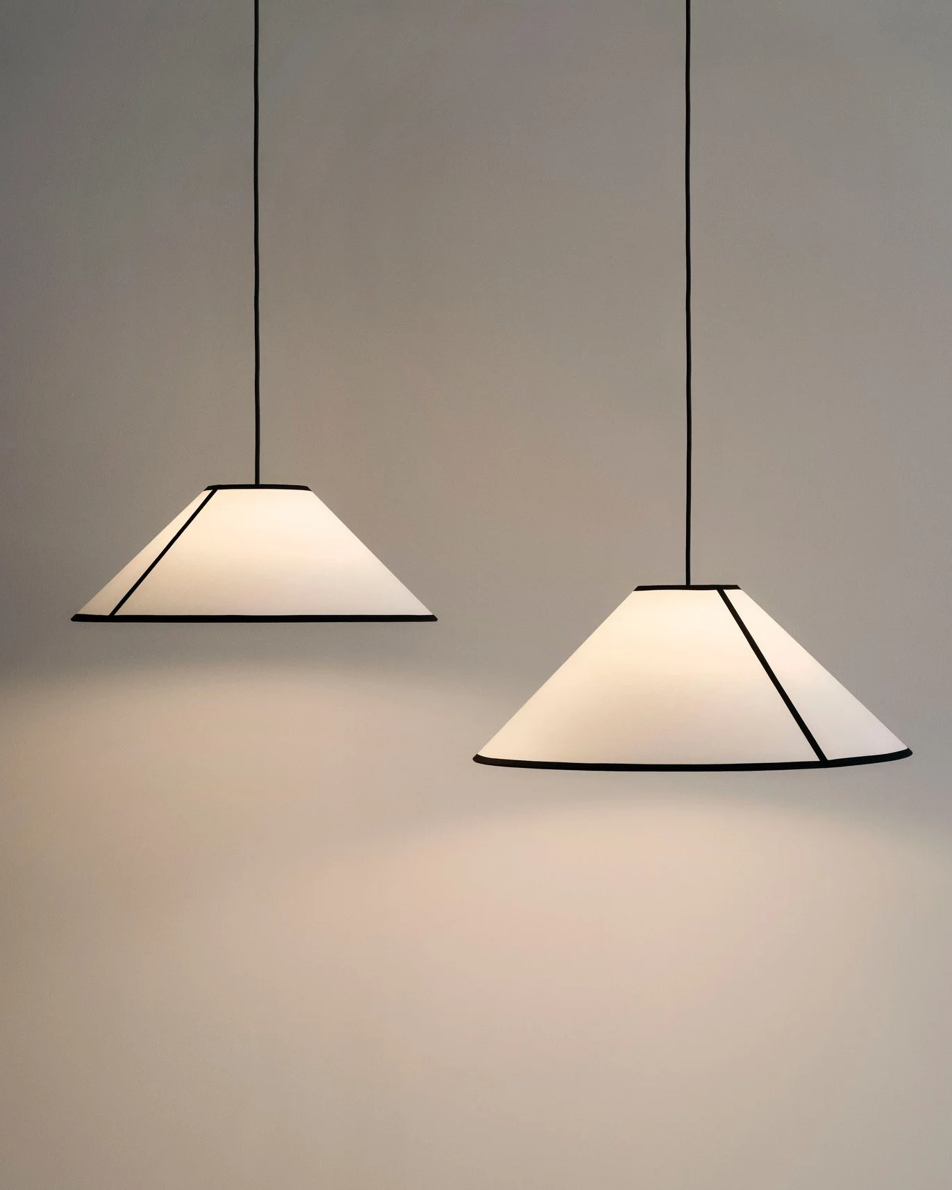 lampe-ava-ana-kras-mural-suspension-table-hay-luminaire-mobilier-design-momentum-lille-curation-meuble-Ava Cone Pendant family 01.jpg