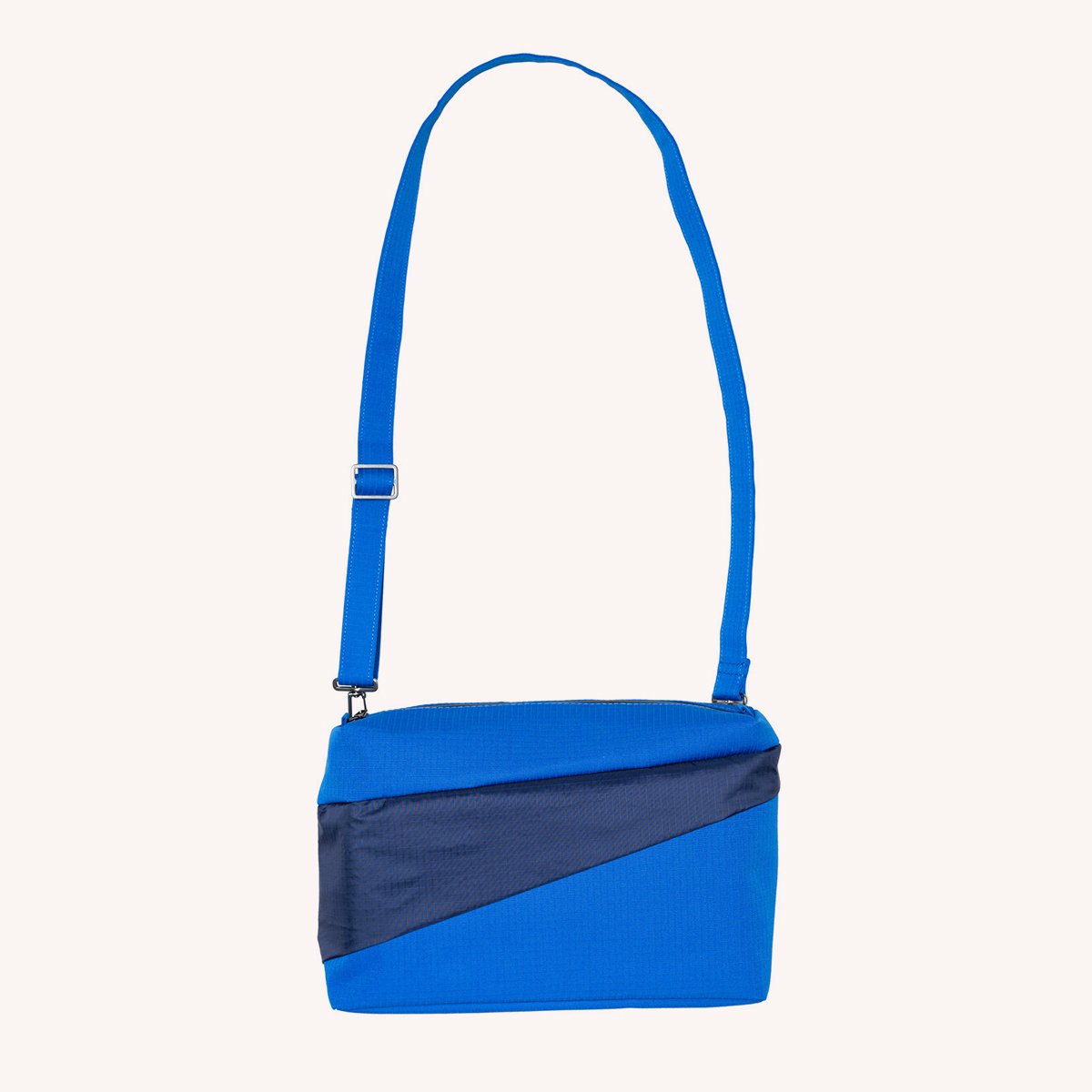 bum-bag-m-sac-banane-susan-bijl-lifestyle-momentum-design-store-lille-rijsel-papeterie-Archief-SUSANBIJL-7289.jpg