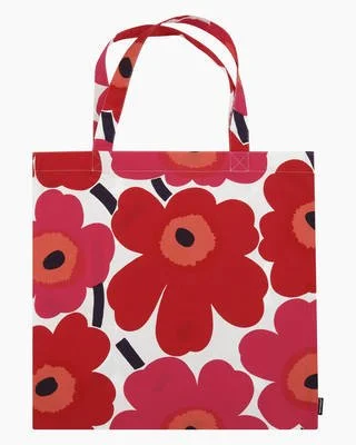 torchon-tote-bag-pieni-unikko-fleurs-rouge-blanc-cuisine-lifestyle-marimekko-housse-fleurs-momentum-design-store-lille-rijsel-curation-lifestyle-mobilier-deco-067572-001-Pieni_Unikko-bag.jpg
