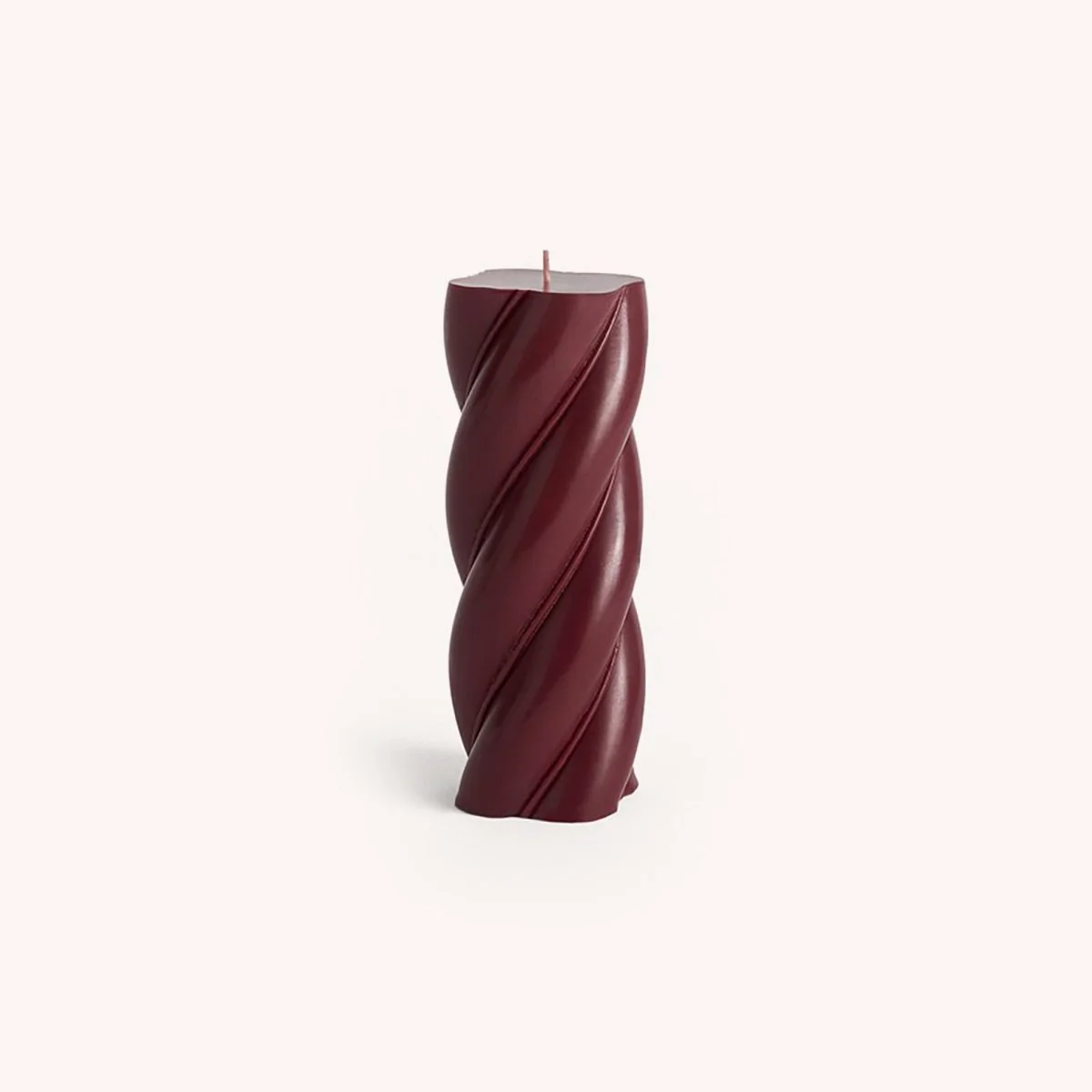 grande-bougie-torsade-bordeaux-ivoire-hay-momentum-design-store-lille-rijsel-deco-luminaires-mobilier-AG067-A602-AG31_Soft Serve Candle M bordeaux.jpg