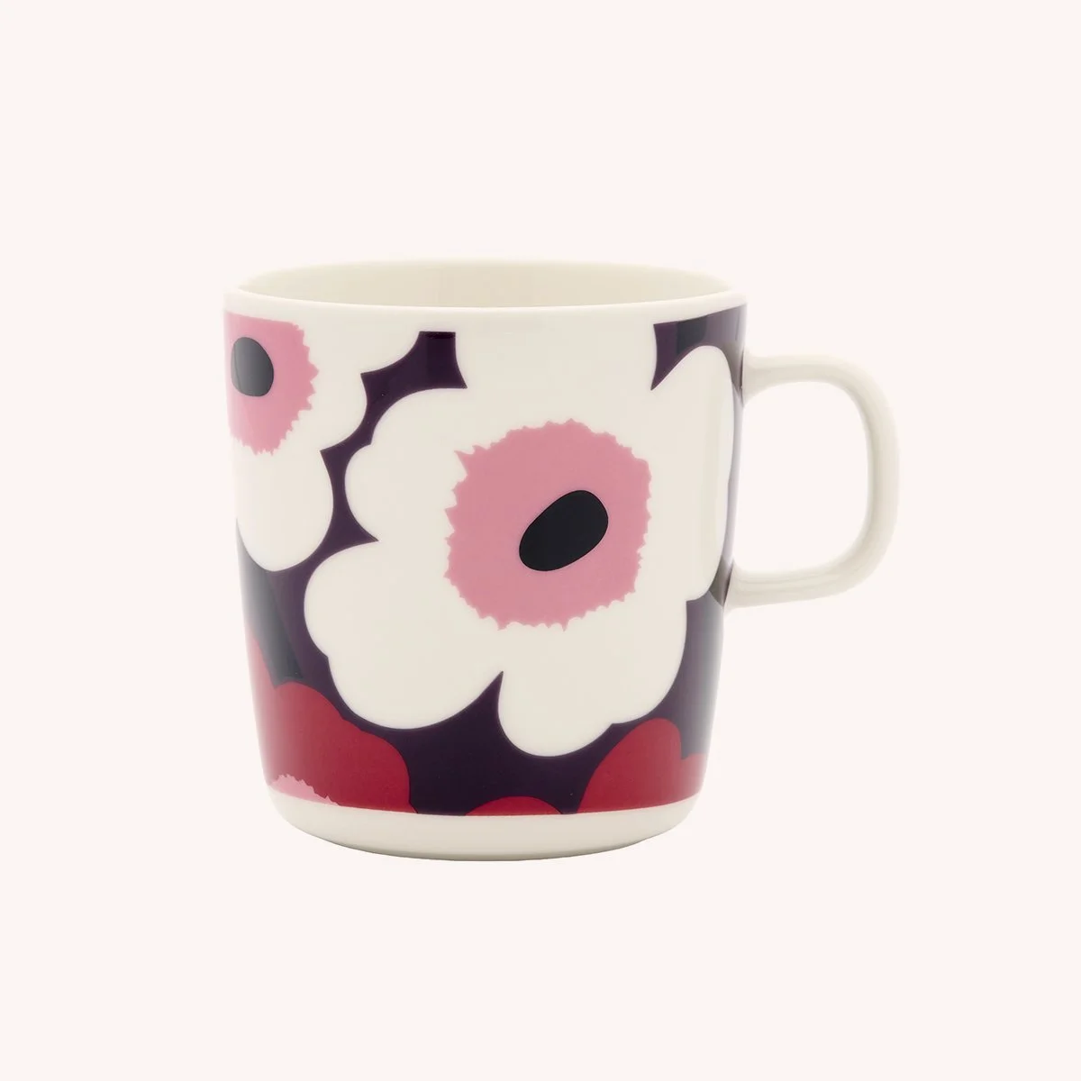 mug-marimekko-unikko-plum-cranberry-2026-momentum-design-store-lille-rijsel-deco-mobilier-MM_263_unikko_muki_4dl_076083_143_FR1.jpg