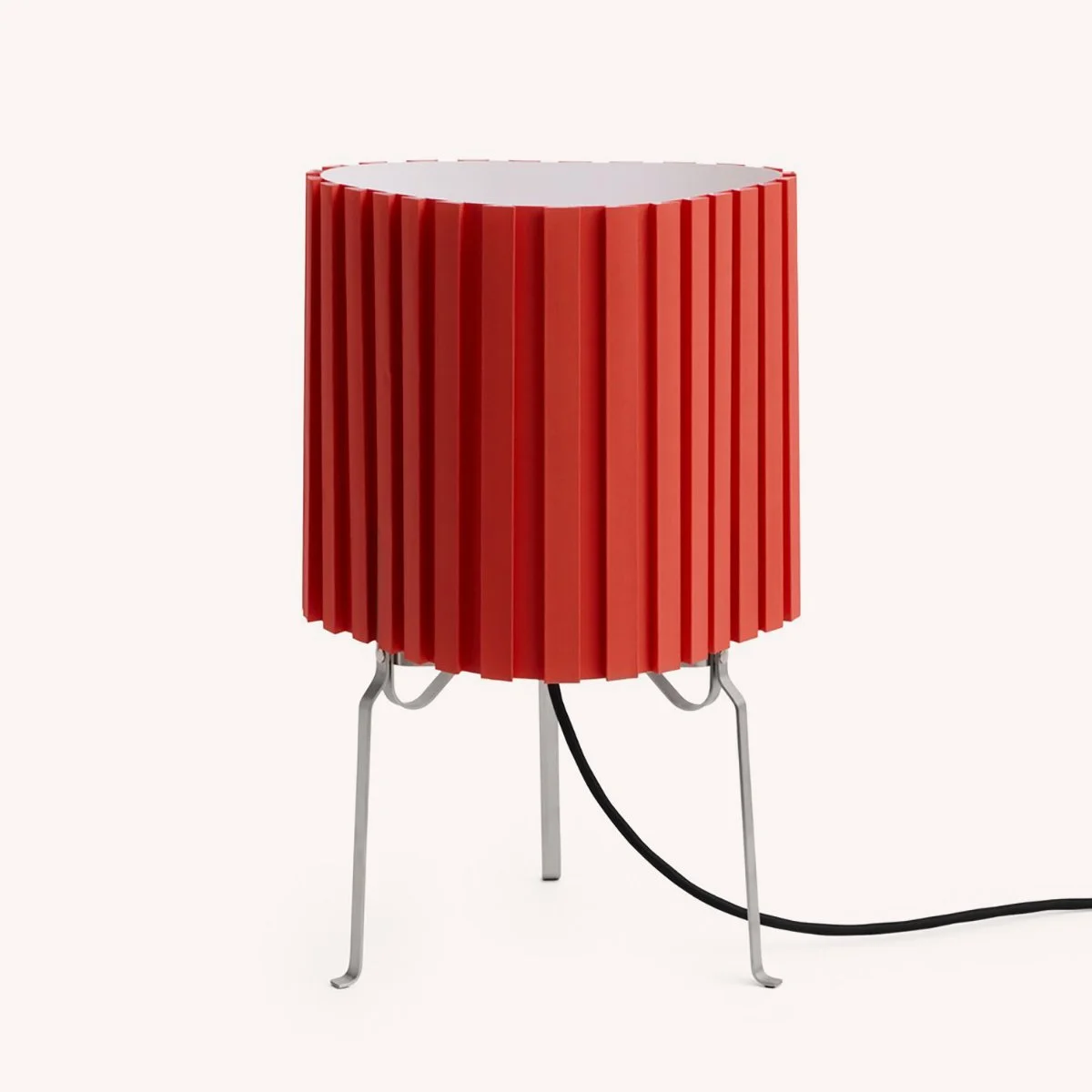 lampe-a-poser-bureau-salon-hay-momentum-design-store-lille-rijsel-deco-luminaires-mobilier-AF810-F647-AV45_Canelé Table Lamp 370 tomato red.jpg