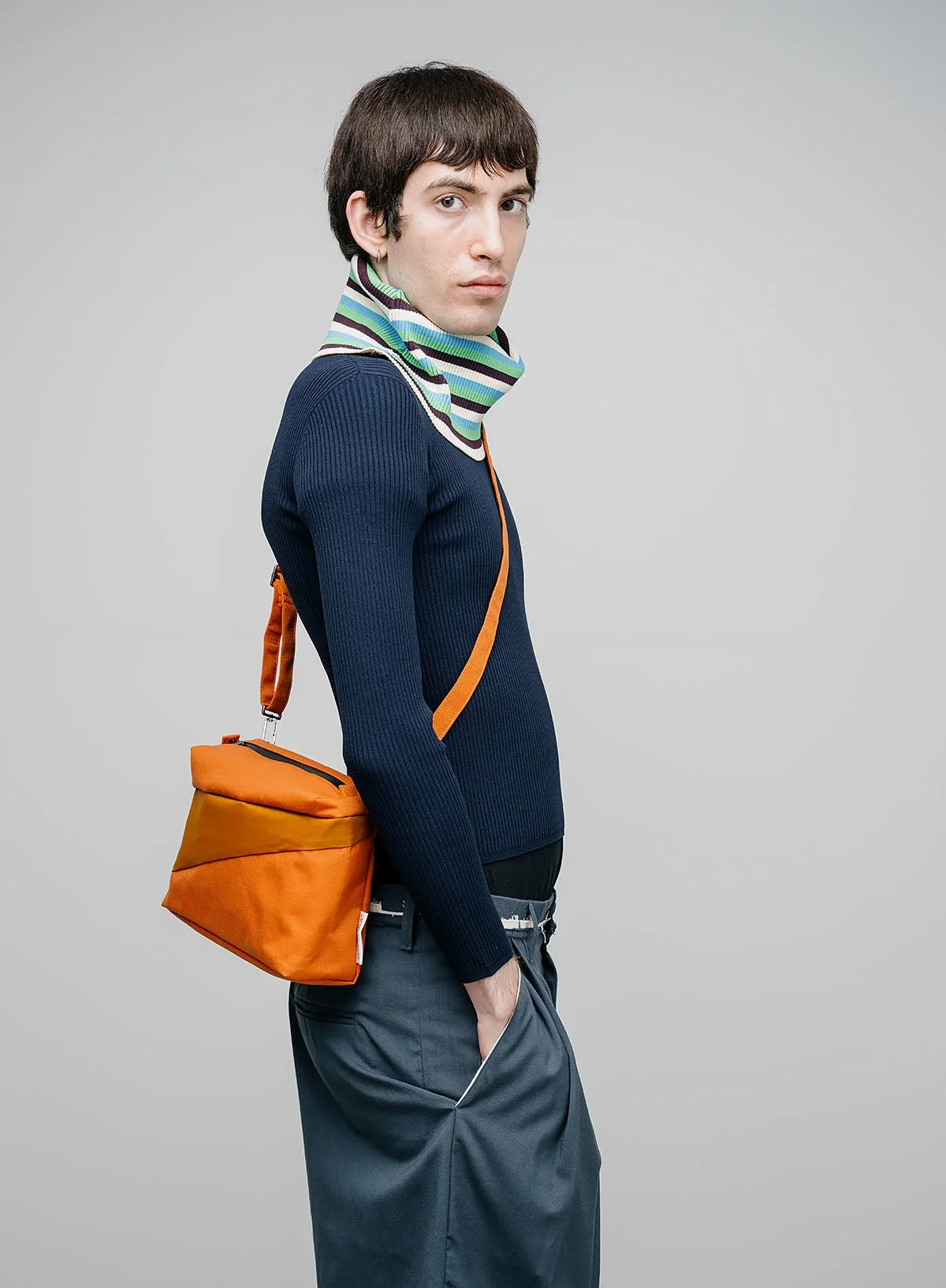 bum-bag-m-susan-bijl-koi-ginger-momentum-design-store-lille-rijsel.jpg