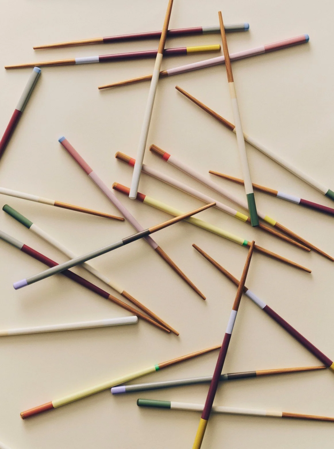 chopsticks-baguettes-hay-momentum-design-store-lille-rijsel-Colour Sticks family_01.jpg