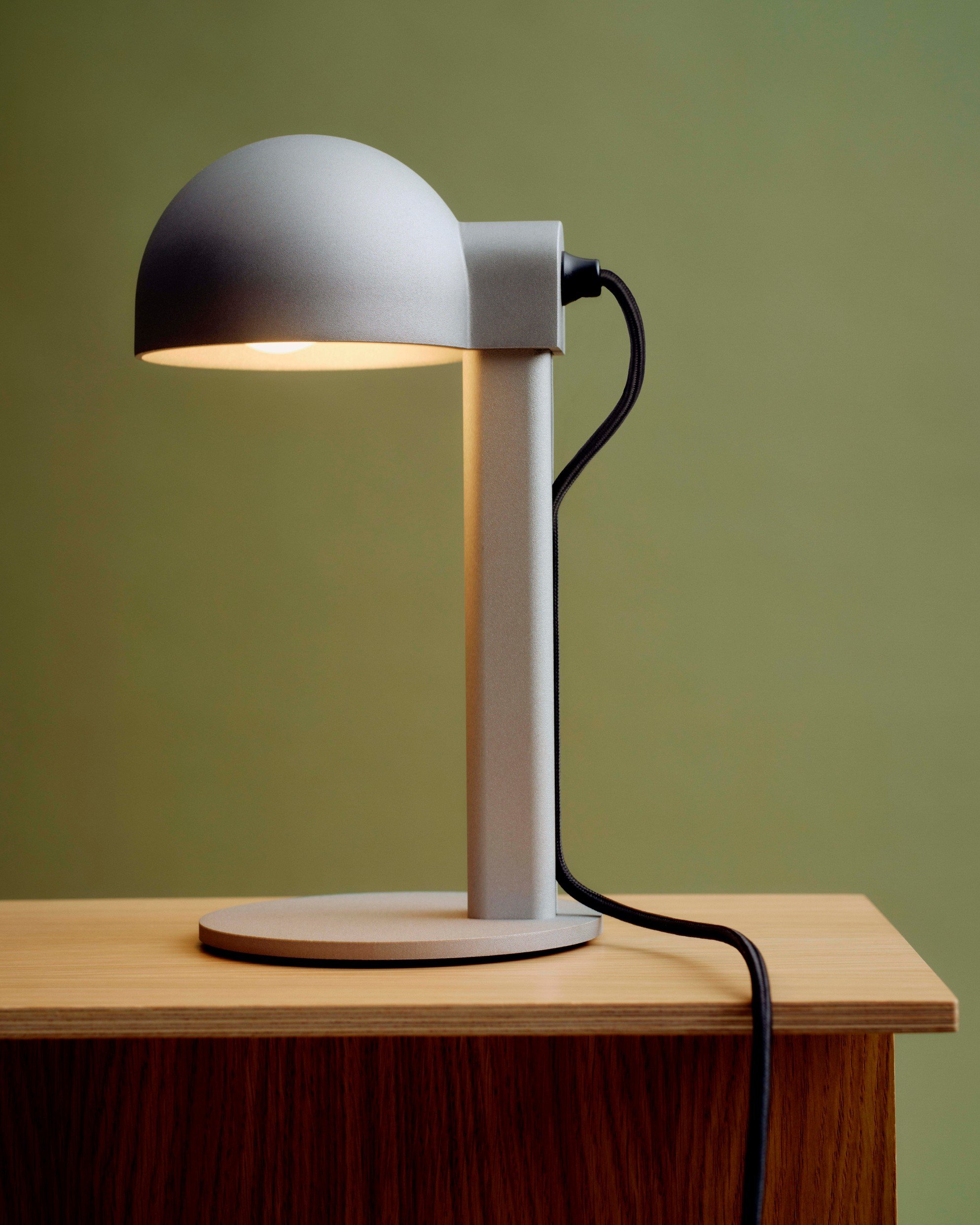 lampe-table-posto-bureau-claire-lavabre-table-hay-momentum-design-store-lille-rijsel-deco-mobilier-meubles-Posto Table Lamp silver grey_03.jpg