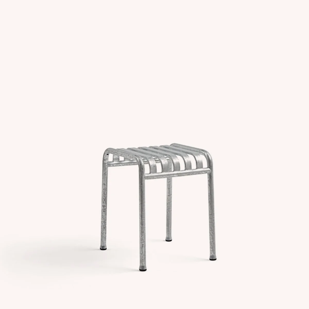 tabouret-palissade-jardin-outdoor-terrasse-meuble-hay-momentum-design-store-lille-mobilier-deco-rijselAA612-A234_Palissade Stool hot galvanised.jpg