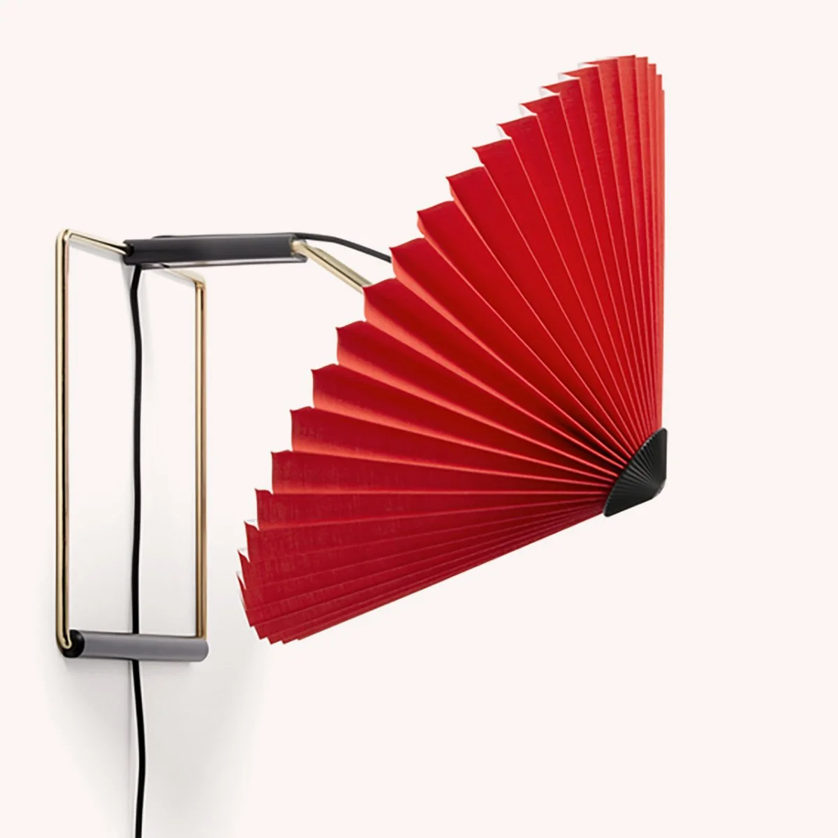 applique-mural-luminaire-inga-sempe-hay-momentum-design-store-lille-rijsel-curation-lifestyle-mobilier-deco-AA959-A577-AB79_Matin Wall 300 bright red shade 01.jpg