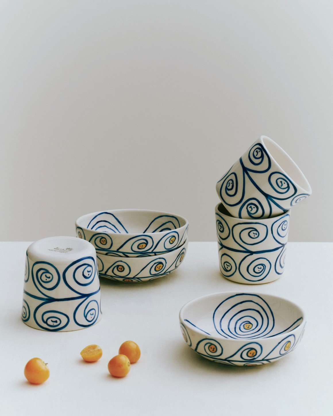 vaisselle-la-pittura-emma-kohlmann-hay-momentum-design-store-lille-rijsel-La Pittura Bowl spirale_La Pittura Cup spiralise.jpg