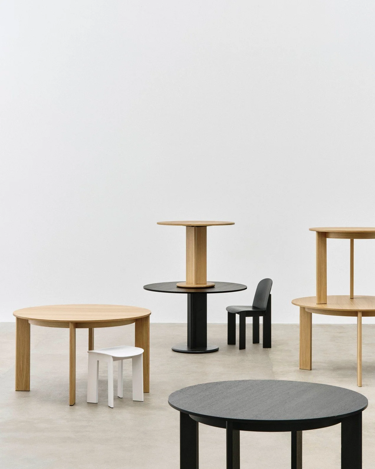 collection-chisel-tabouret-chaise-table-lounge-salon-bar-bois-momentum-design-store-lille-rijsel-deco-mobilier-meubles-Chisel Collection_01.jpg