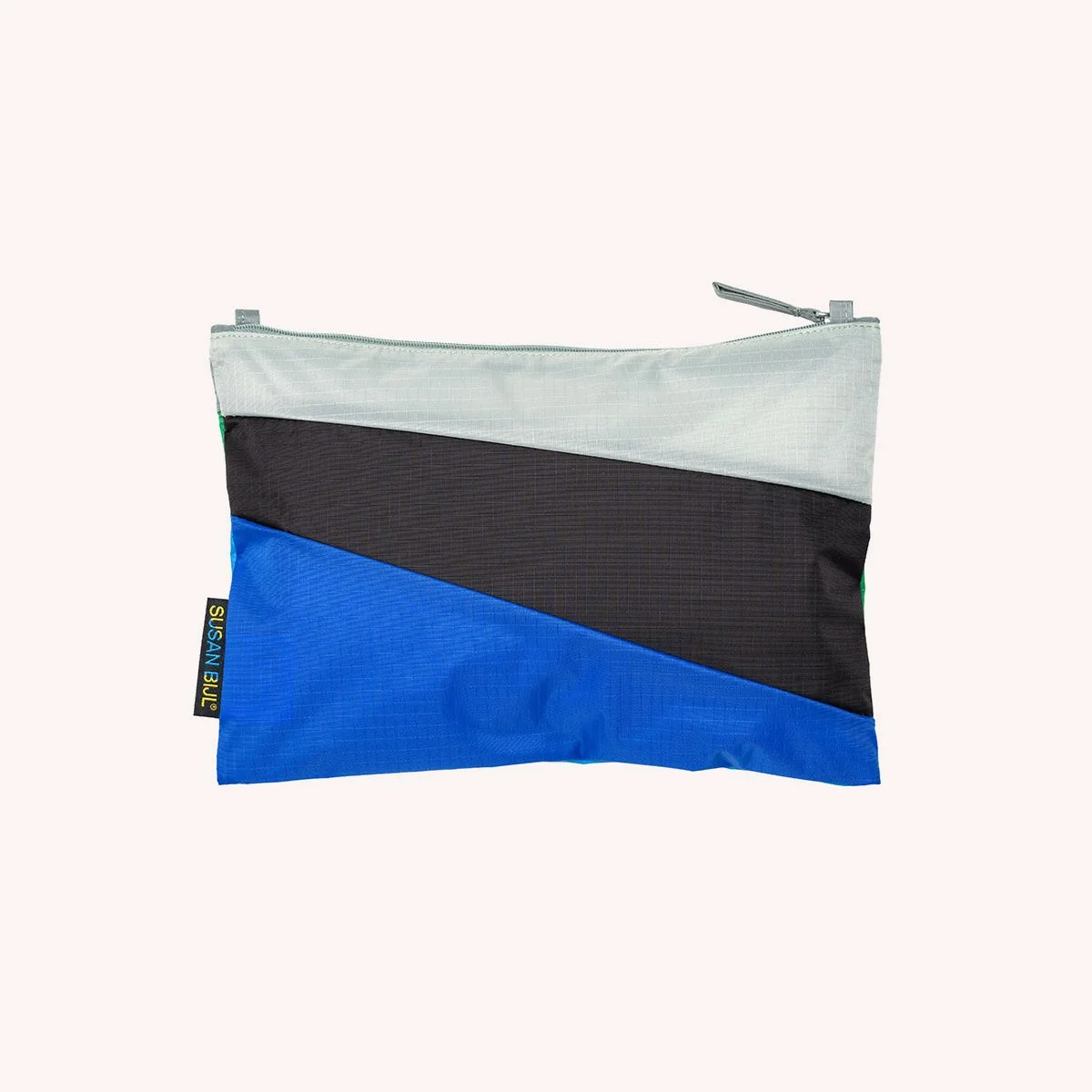 pochette-the-new-pouch-M-leftover-susanbijl-lifestyle-momentum-design-store-lille-rijsel-deco-mobilier-selection-TNP.LEF3.MUL.WEN-M-1887-710-90.jpg