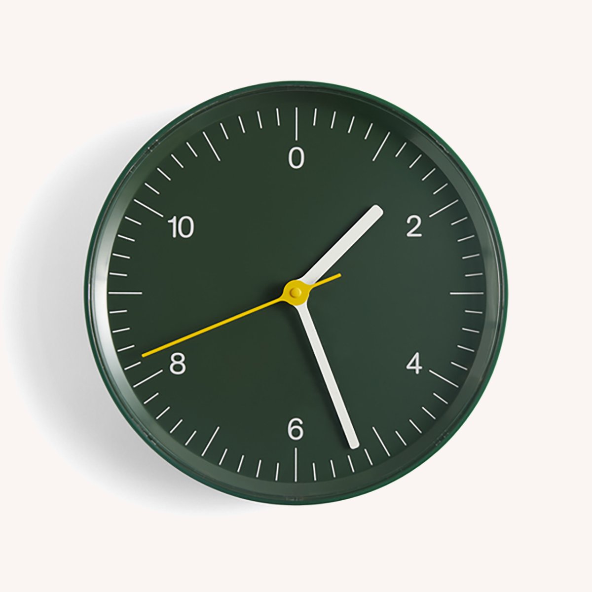 horloge-murale-wall-clock-vert-dark-green-jasper-morrison-hay.jpg
