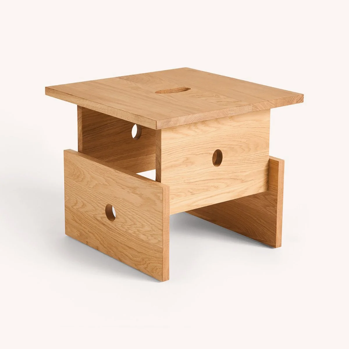 woodbox-table-chevet-appoint-café-mobilier-jonathan-muecke-luminaire-noir-blanc-mobilier-hay-design-momentum-lille-curation-meuble-rijsel-deco-AF095-B024_Wood Box Coffee Table oiled oak.jpg