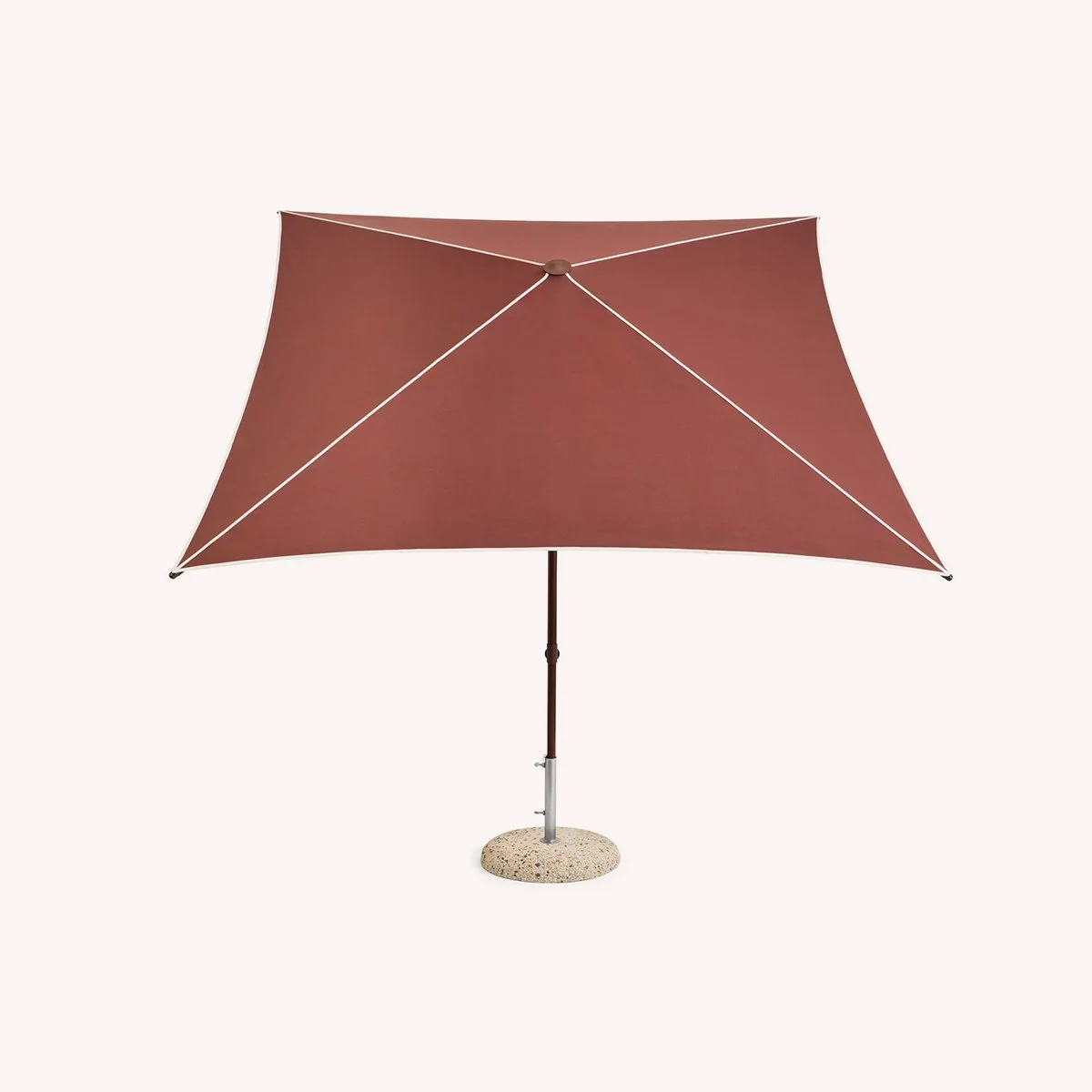 parasol-bicolore-outdoor-jardin-bouroullec-hay-momentum-design-store-lille-rijsel-curation-mobilier-AF578-F622-AU95_Terrazza Parasol Square off-white and burgundy 1.jpg