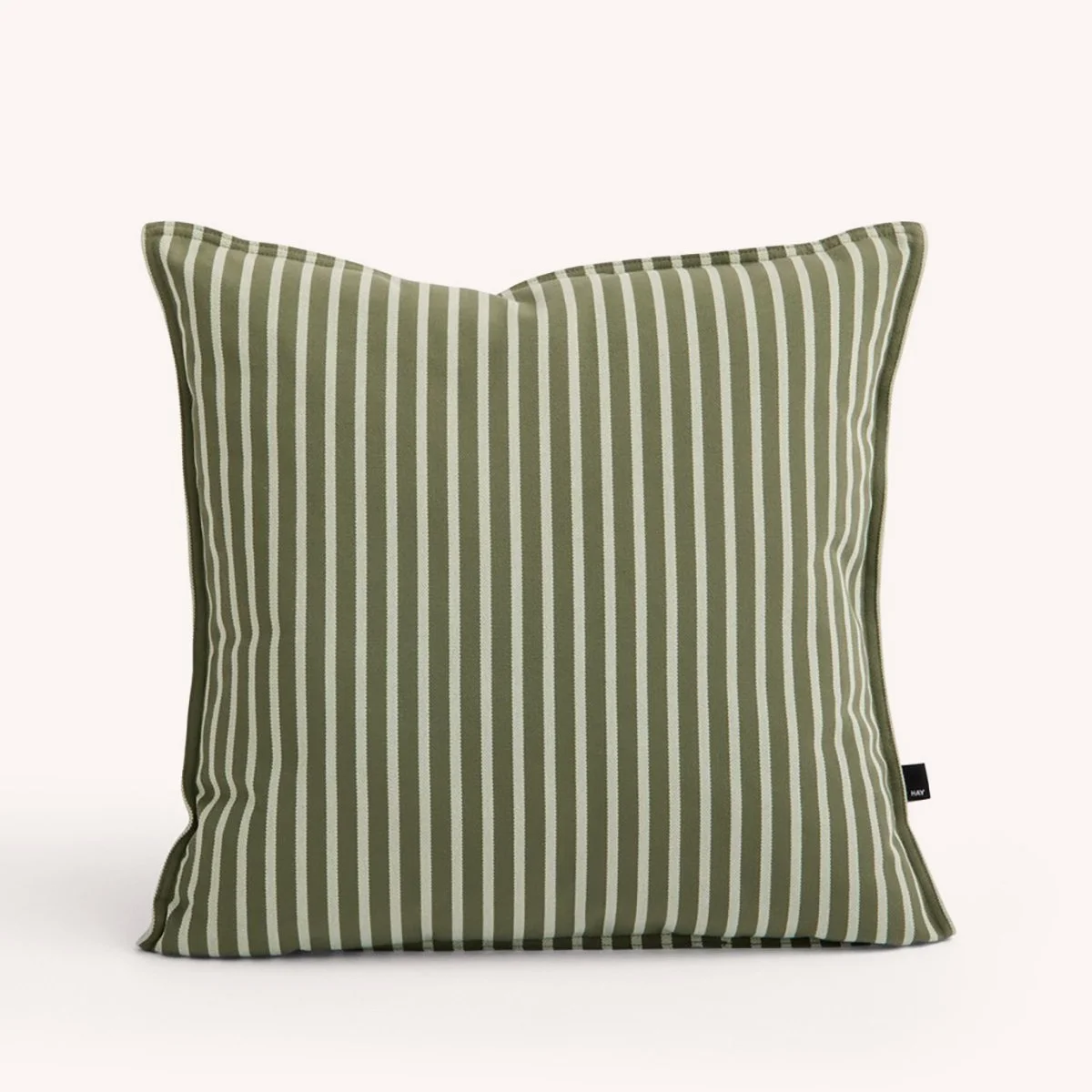 coussin-exterieur-outdoor-terrasse-jardin-hay-momentum-design-store-lille-rijsel-curation-mobilier-AF585-A921-AV05_Terrazza Cushion 50x50 cm olive bold stripe.jpg