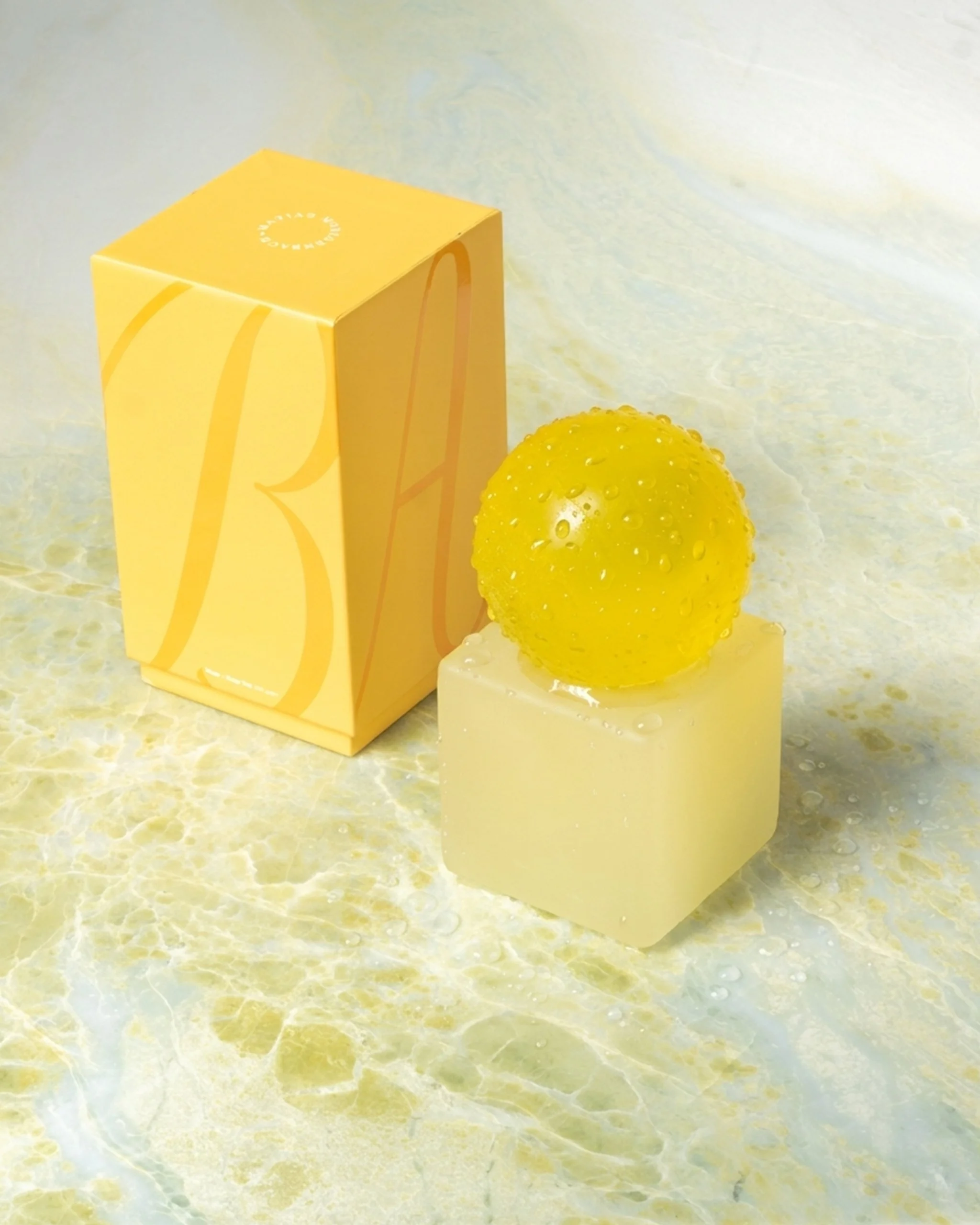 savon-porte-savon-oba-matias-moellenbach-salle-de-bain-bain-lifestyle-momentum-design-store-lille-rijsel-deco-mobilier-oba-citraliswpack.jpg