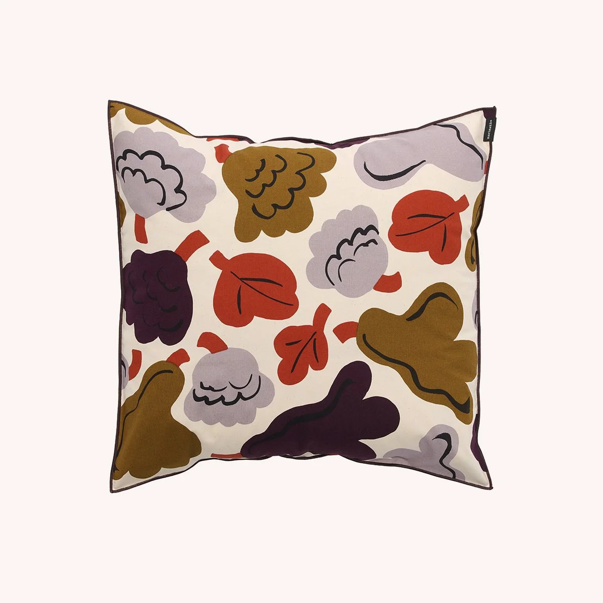 housse-coussin-fleurs-marimekko-unikko-kukkaan-2026-momentum-design-store-lille-rijsel-deco-mobilier-MM_263_pkukasta_kukkaan_tpaal_50x50_076111_843_FR1.jpg