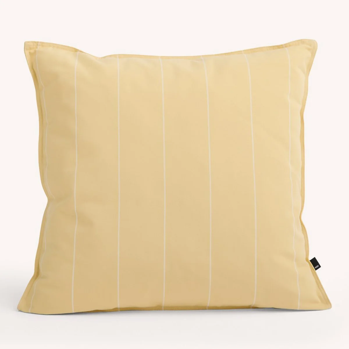 coussin-exterieur-outdoor-terrasse-jardin-hay-momentum-design-store-lille-rijsel-curation-mobilier-AF585-D294-AU89_Terrazza Cushion 60x60 cm yellow narrow stripe.jpg