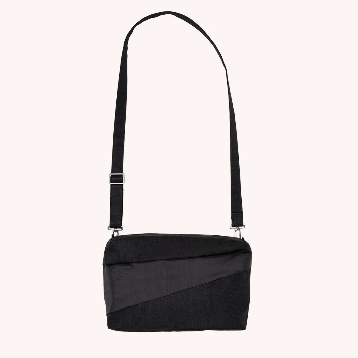 bum-bag-m-sac-banane-susan-bijl-lifestyle-momentum-design-store-lille-rijsel-papeterie-Archief-SUSANBIJL-7310.jpg