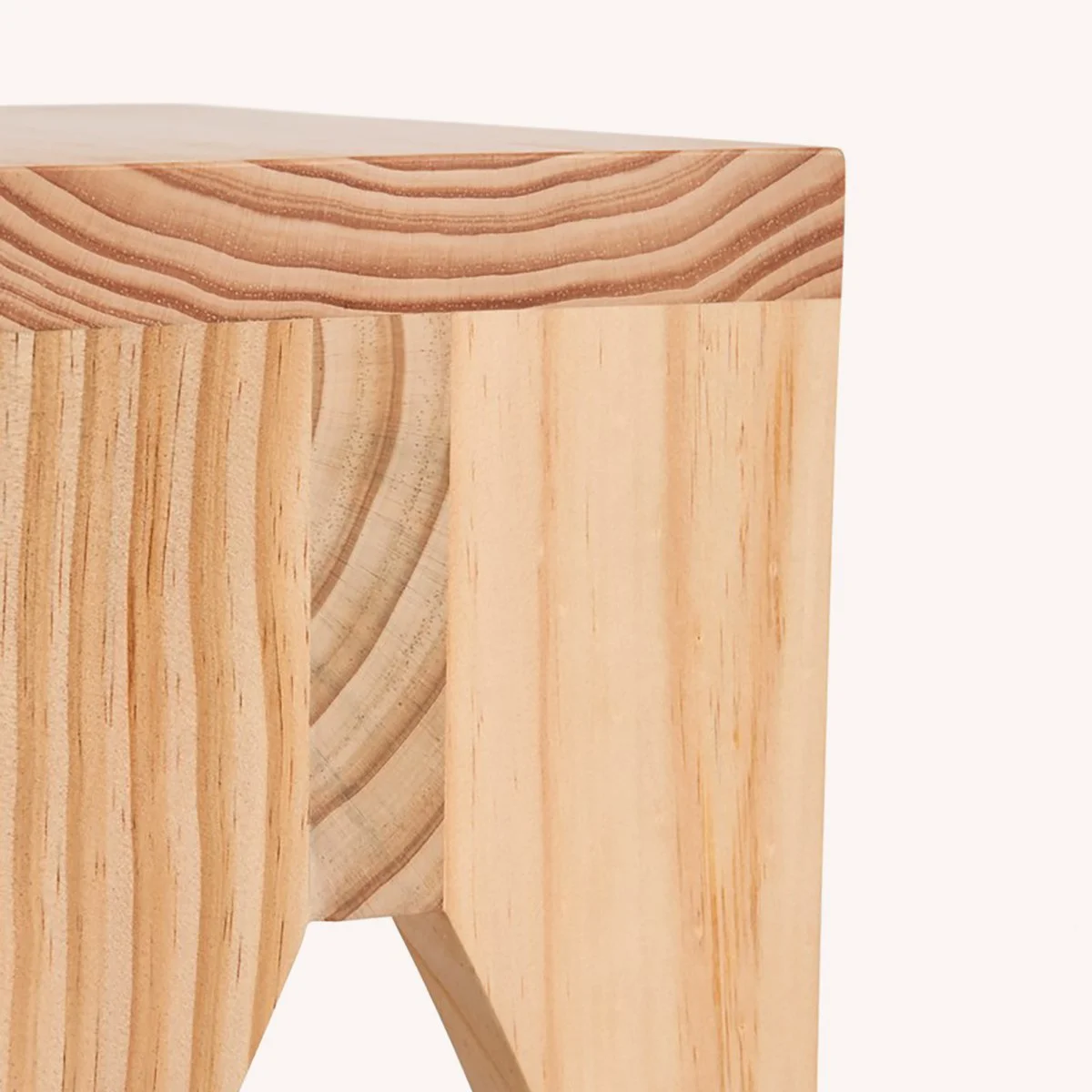 tabouret-banc-pin-bois-marc-morro-hay-momentum-design-store-lille-rijsel-curation-mobilier-AF788-F625-AE91_Manolito Small Stool natural_Detail 1.jpg