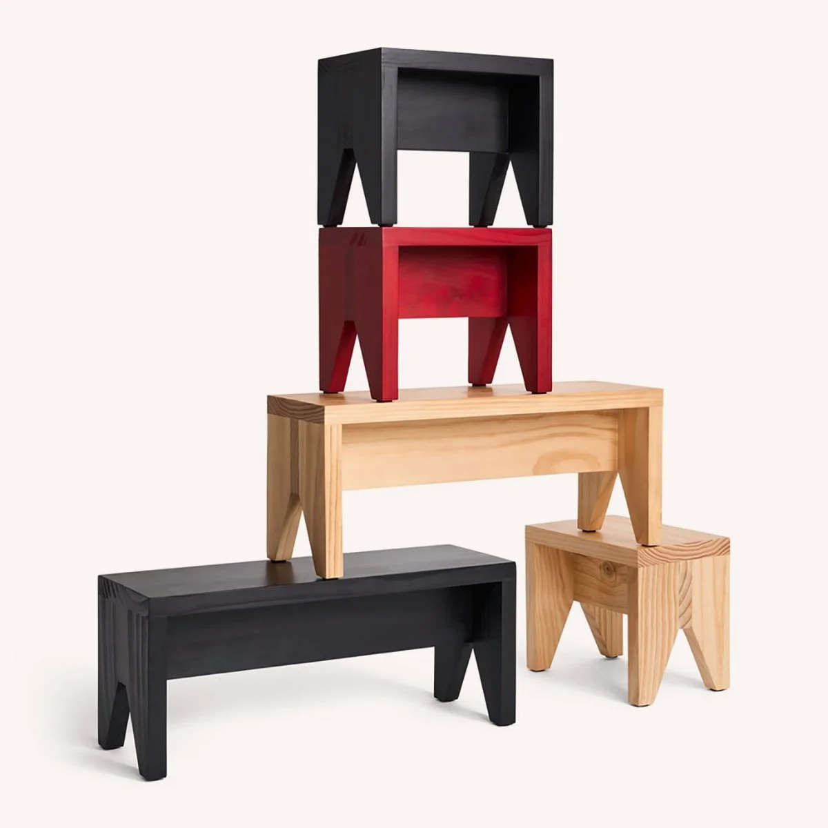 tabouret-banc-pin-bois-momentum-design-store-lille-Manolito Small Stooll_family.jpg