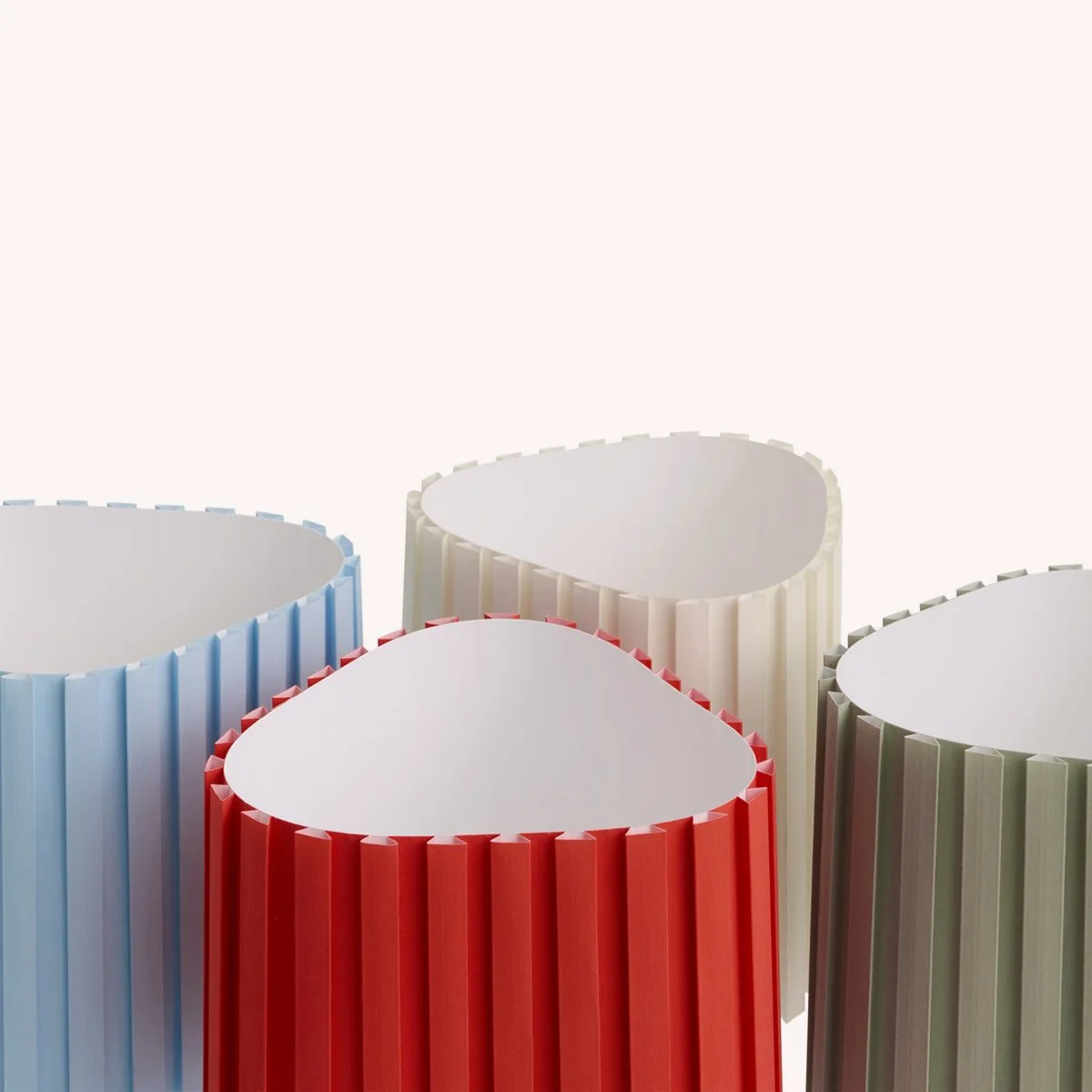 lampe-a-poser-bureau-salon-hay-momentum-design-store-lille-rijsel-deco-luminaires-mobilier-Canelé Table Lamp 370 family 01.jpg