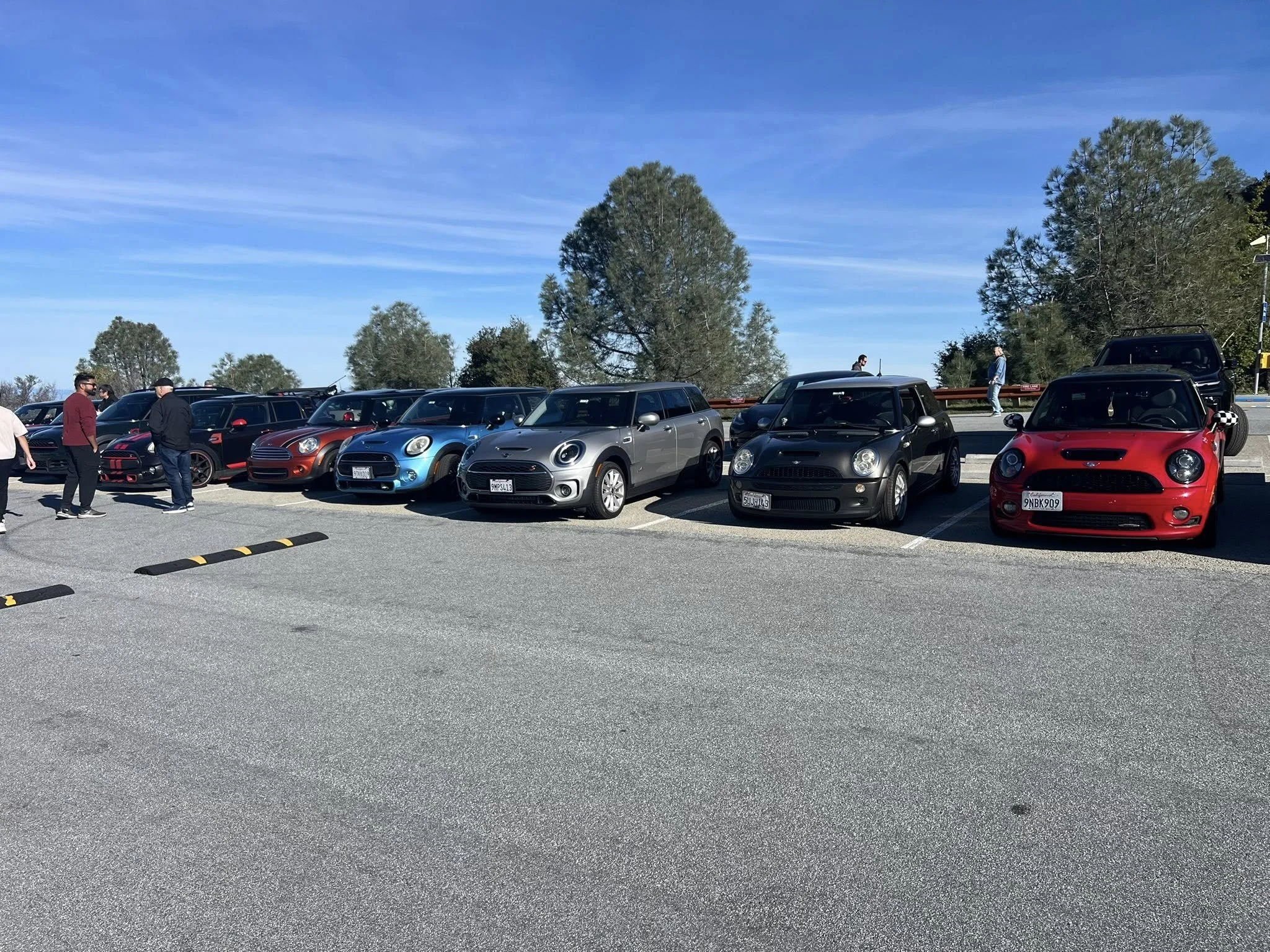 26-01 - mt-umunhum - minis-at-the-top-5.jpg