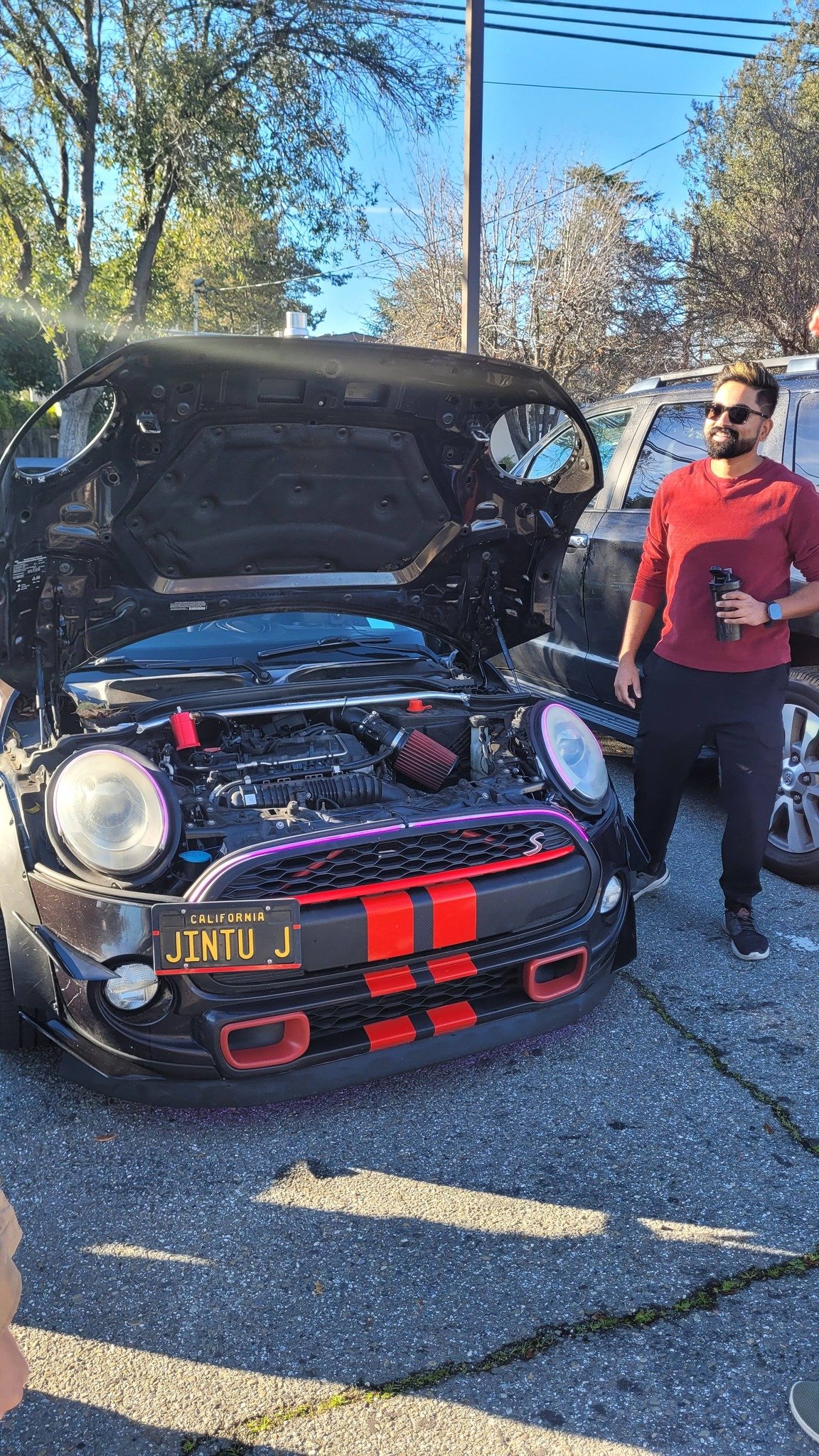 26-01 - mt-umunhum - cool-f56-and-its-owner.jpg