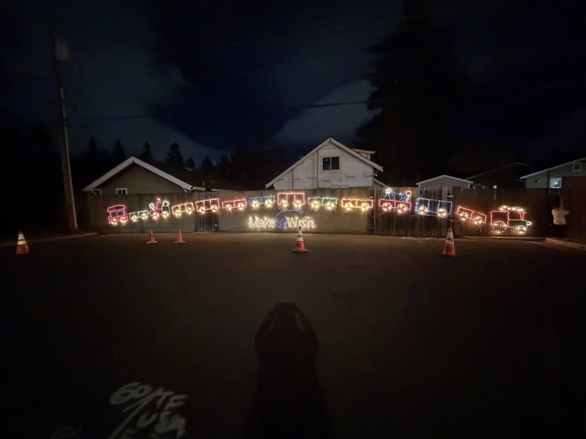 25-12 - xmas-lights - make-a-wish.jpg