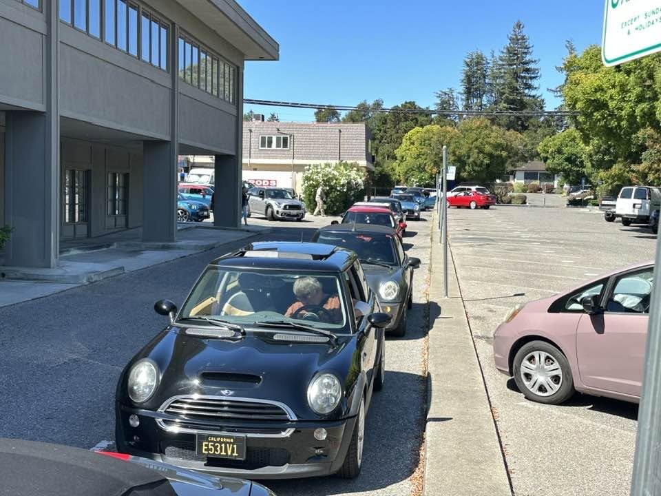 26-07 - pacifica - minis-headed-out-1.jpg
