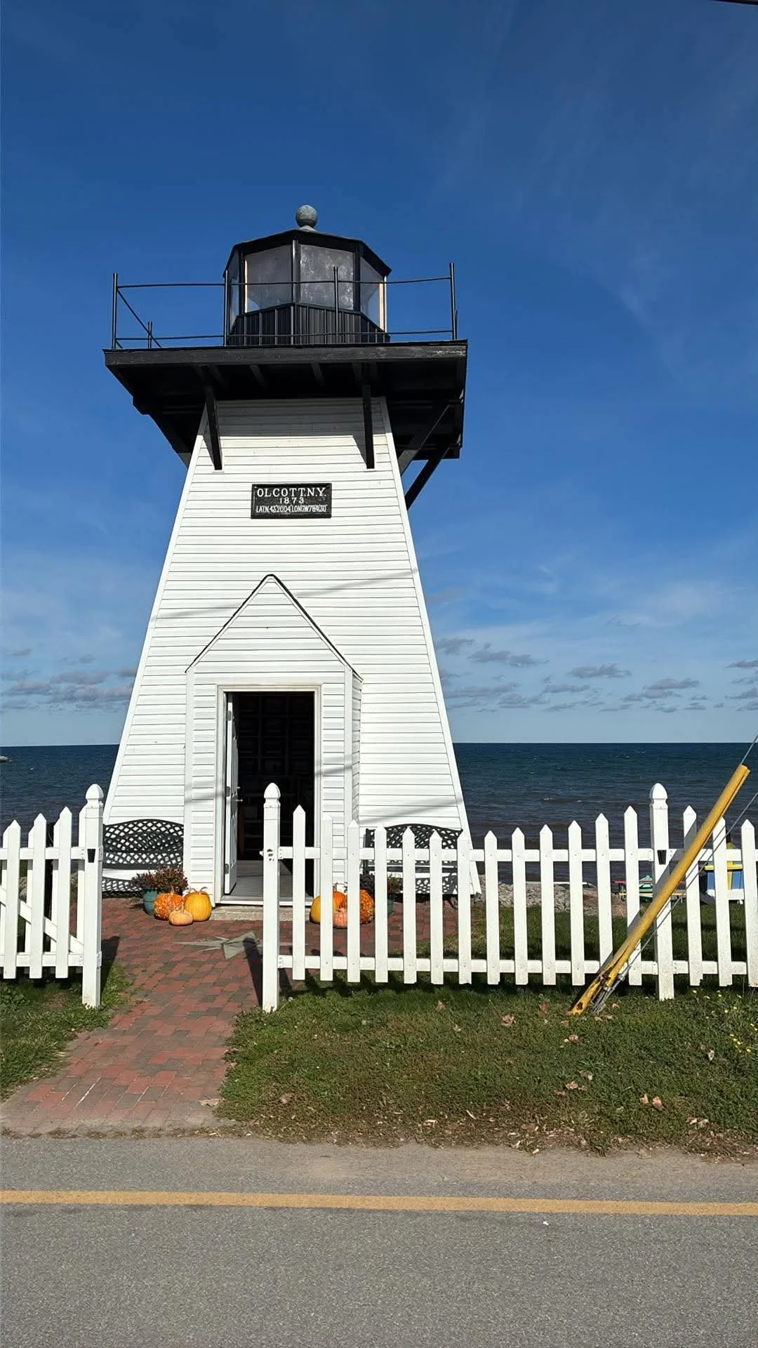 26-10 - mtts-ny - olcott-lighthouse.JPEG
