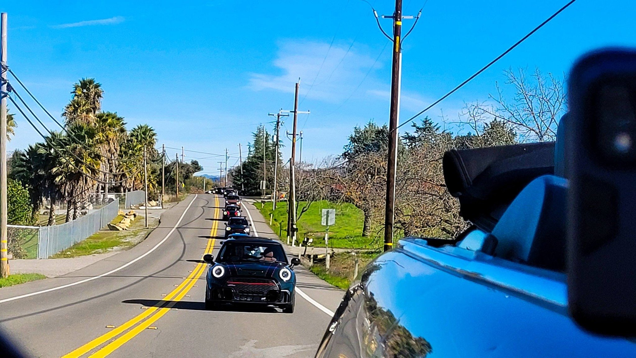 26-01 - mt-umunhum - minis-in-rearview.jpg
