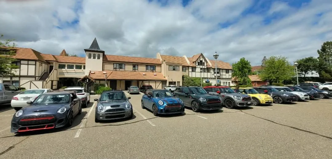 26-04 - santa-barbera - minis-in-solvang.JPEG