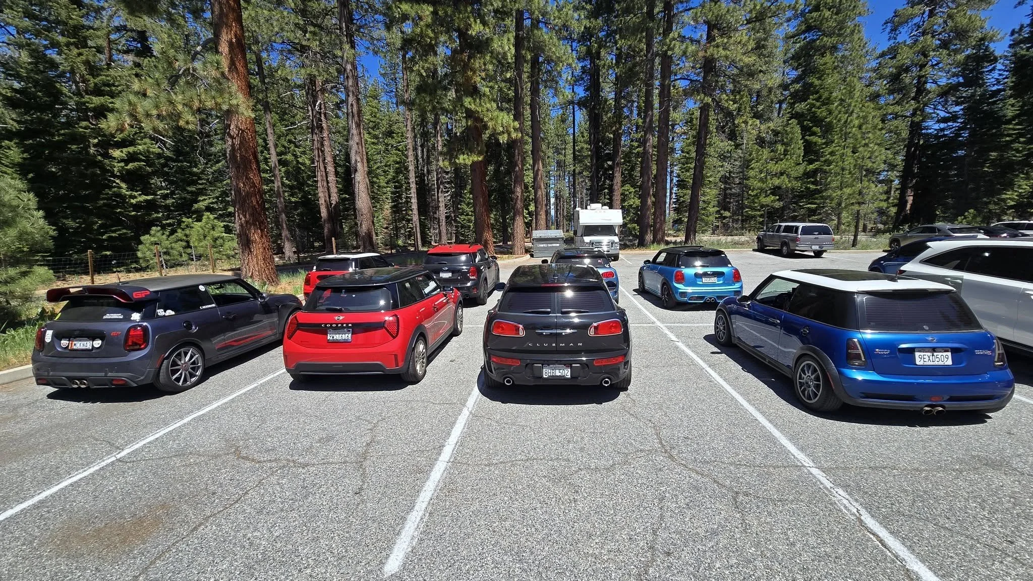 26-05 - tahoe - minis-at-day-2-meetup.jpg