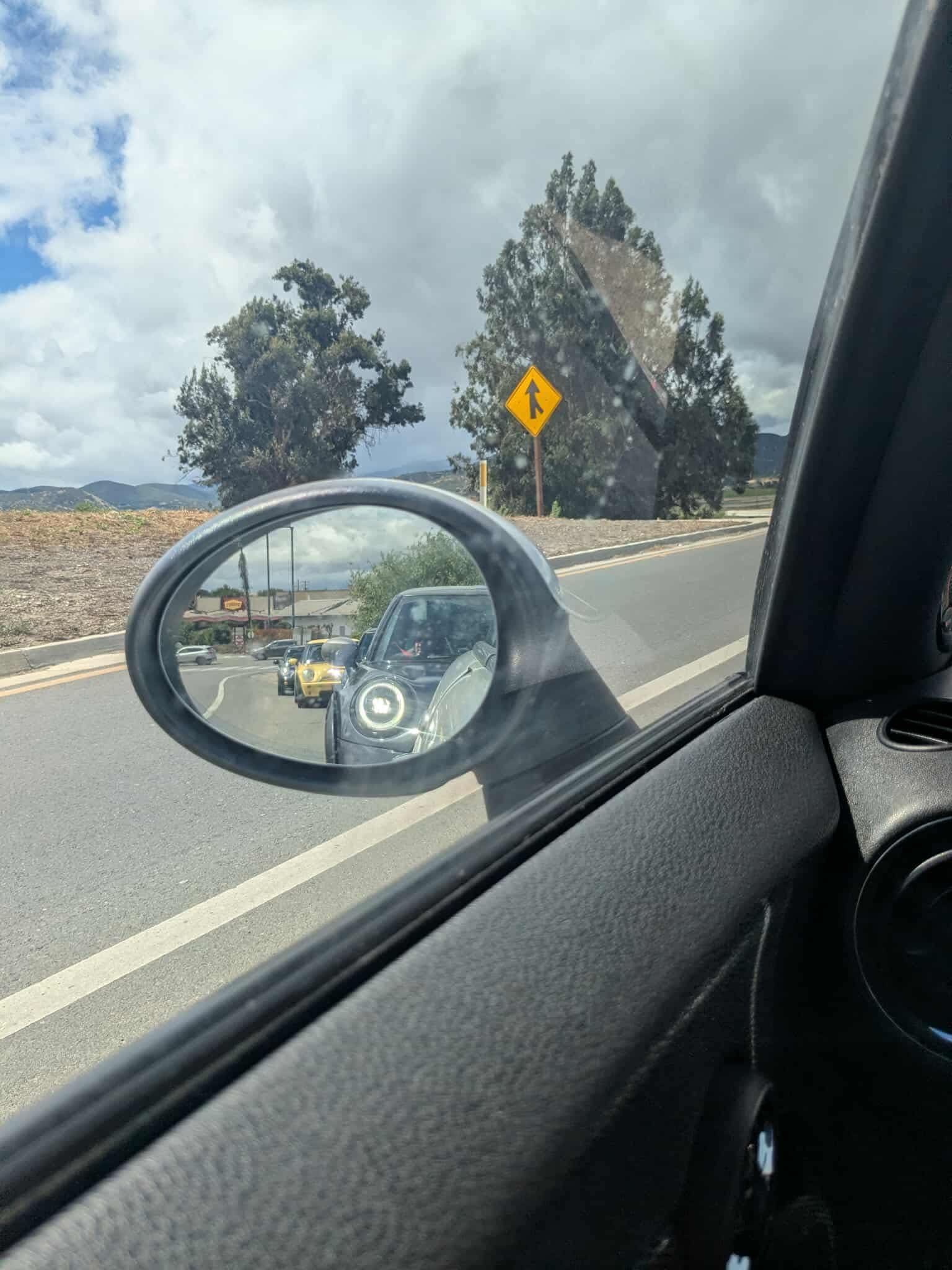 26-04 - santa-barbera - minis-in-rearview.JPEG