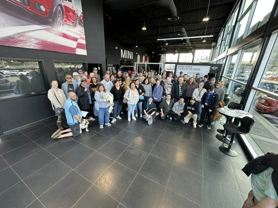 26-02 - stinson-beach - group-pic.jpg