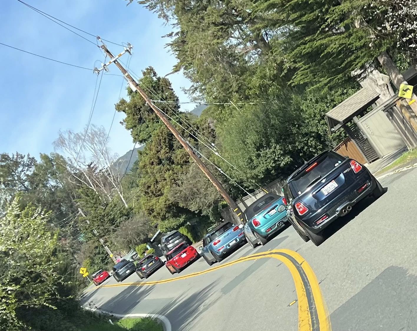 26-02 - stinson-beach - minis-on-the-road-1.jpg