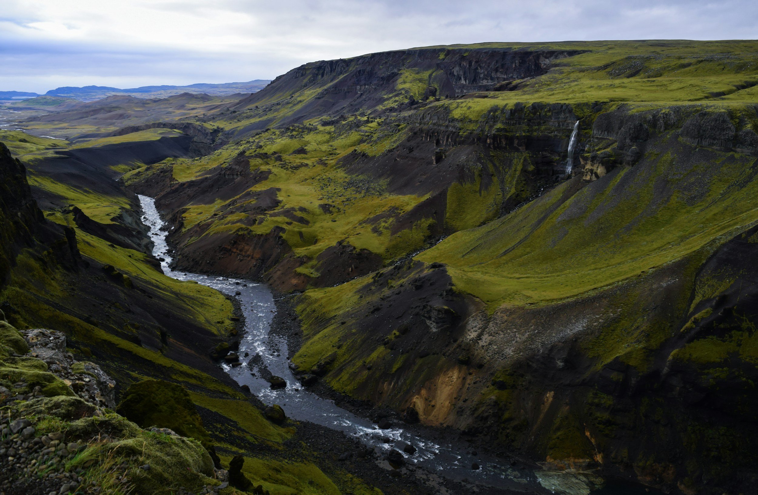 unsplash-image-hstcJeM3bjI.jpg