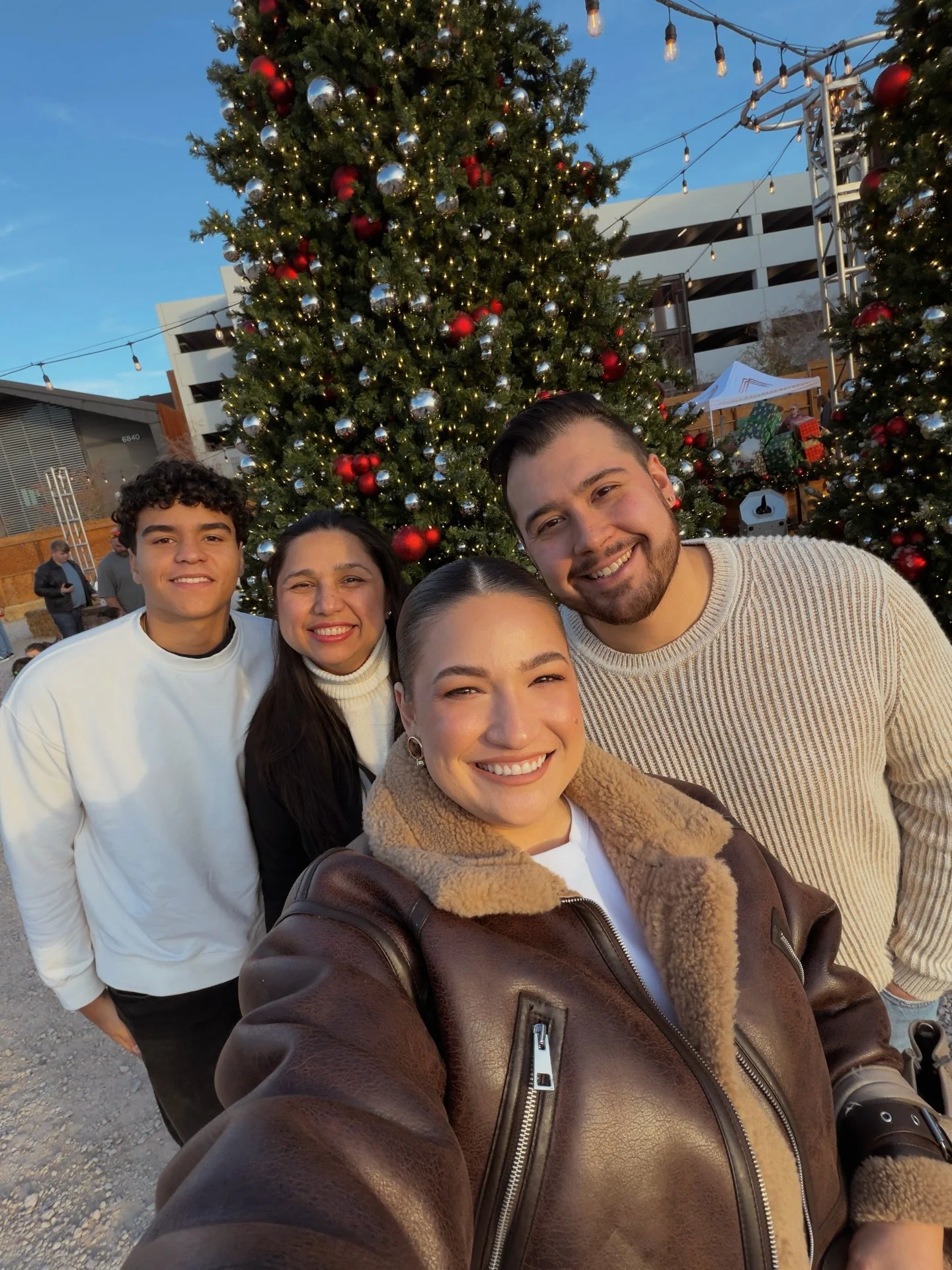 Every year, the holidays just keep getting better. Family time &hearts;️