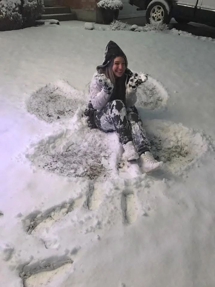 2016 was the BEST YEAR EVER! 

It was the year I moved to the Estates. I used to workout so much because I was preparing for NPC Bikini; it was the year that I saw snow for the first time, I got my first interview in forever 21, and I got my first jo