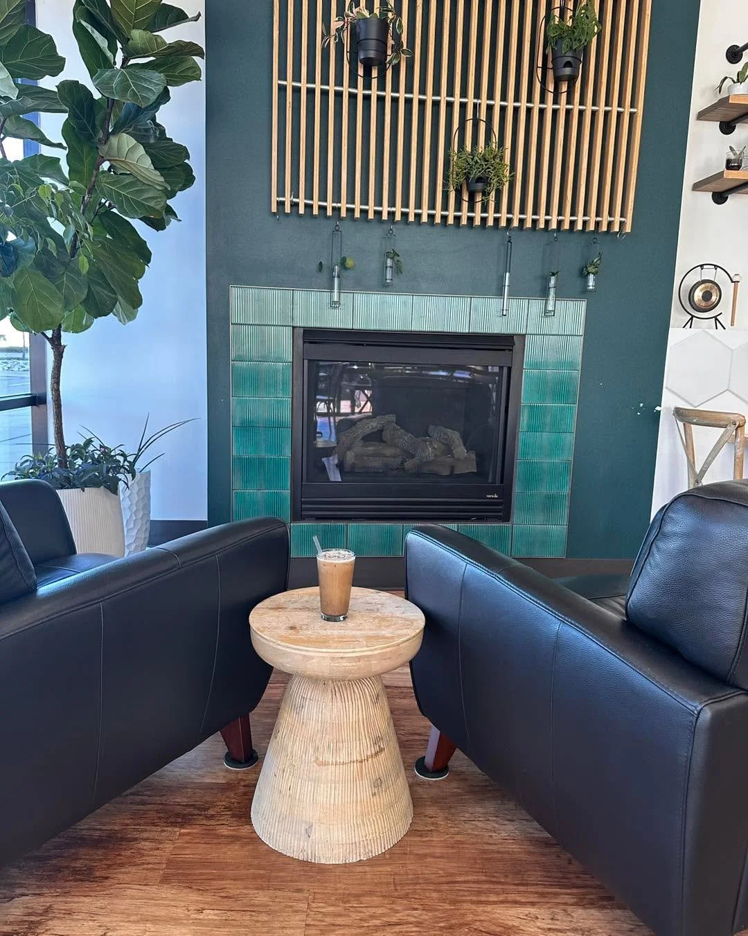 The perfect spot to curl up with your afternoon caffeine fix ✨

See you tomorrow!