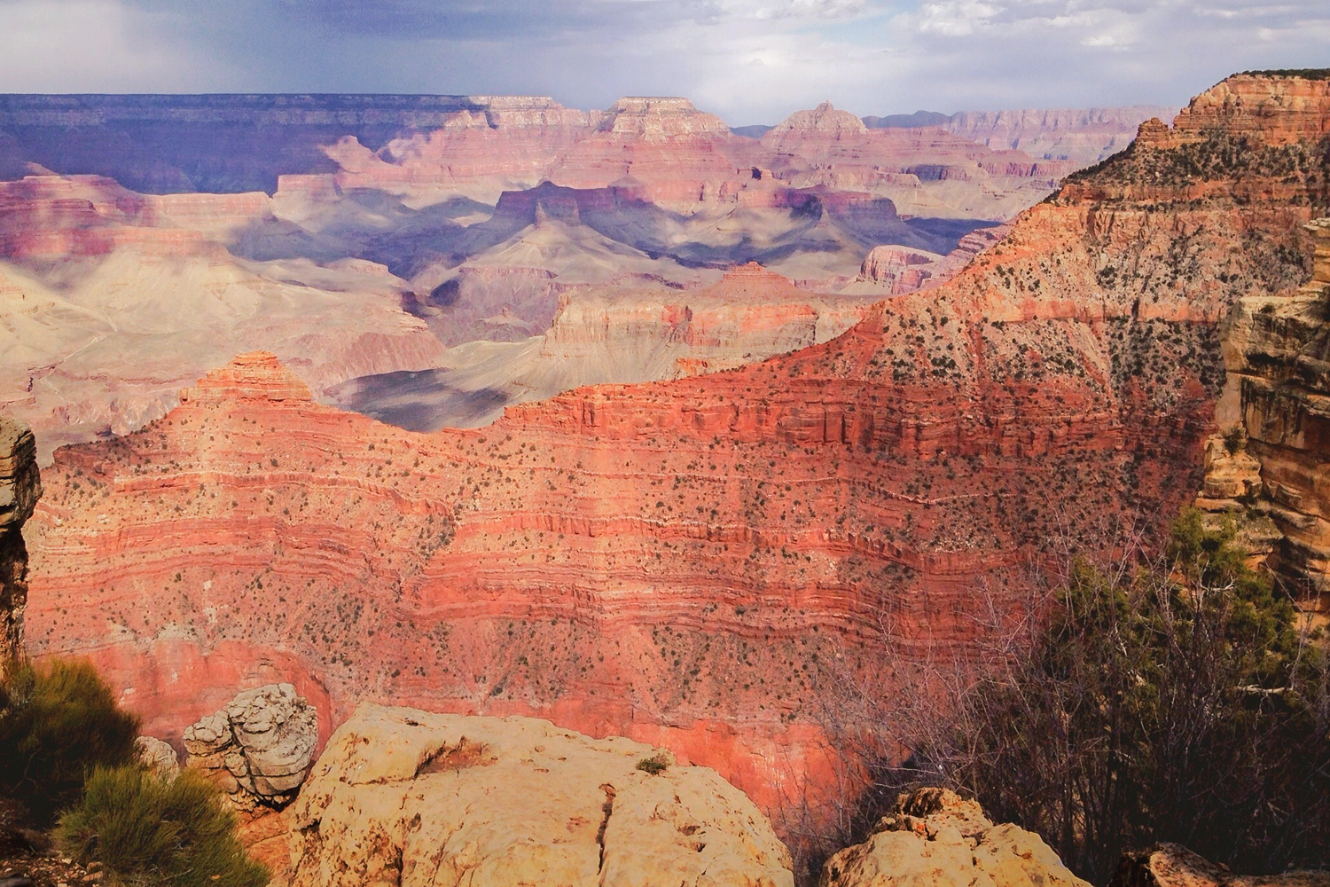 Grand Canyon at Mather Point.png