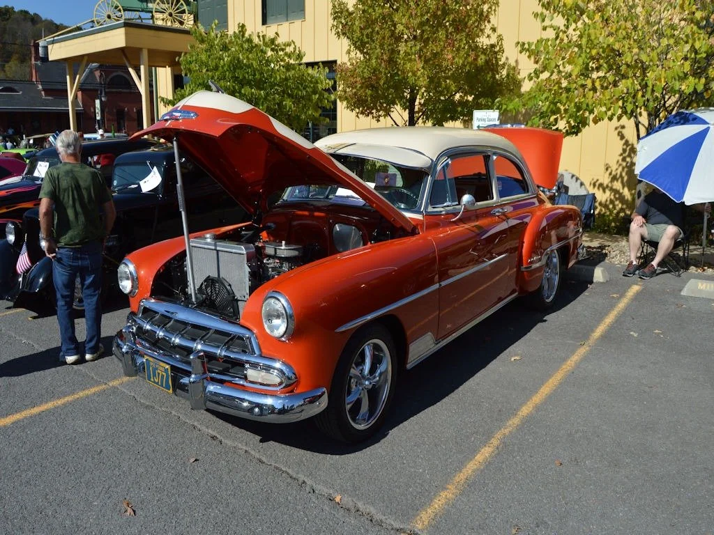 Autumn Glory Car Show - Mountain Top Cruisers