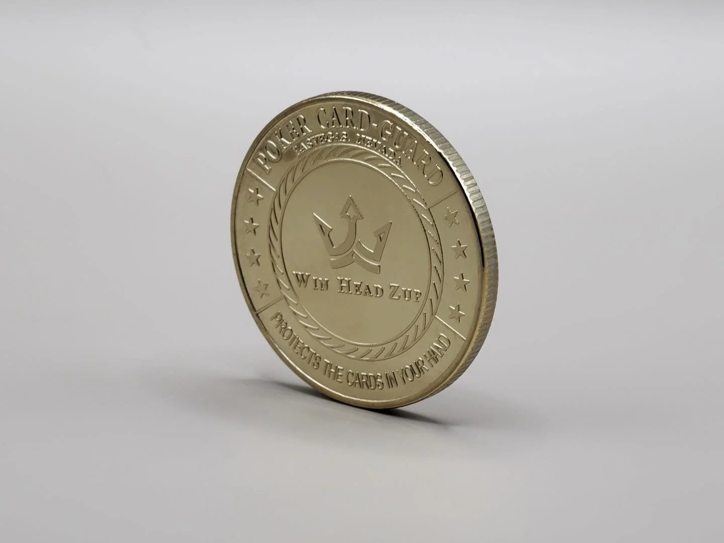 Los Angeles.
L&agrave; o&ugrave; les r&ecirc;ves deviennent des empires.
Un jeton pour ceux qui jouent sur le long terme.
Win Head Zup. &Eacute;dition limit&eacute;e