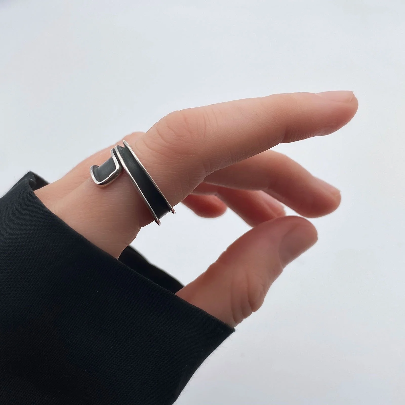 Mesmerizing, dramatic, bold, yet very feminine and dainty, oxidized silver 925 ring. Embrace your unique style with this one. Available in different sizes.