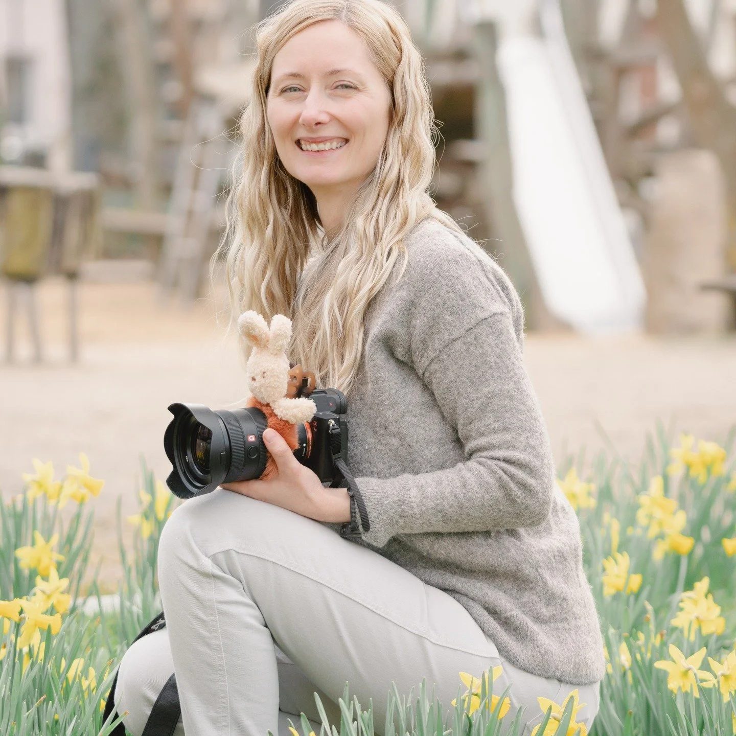 Hallo, ich bin Katerina - Mama von Zwillingen und Kita- und Familienfotografin aus Leidenschaft 💕
Da ich die Kita- und Familienfotos ausschlie&szlig;lich drau&szlig;en mache, beginnt f&uuml;r mich jetzt die spannende Saison. Ich freue mich auf tolle