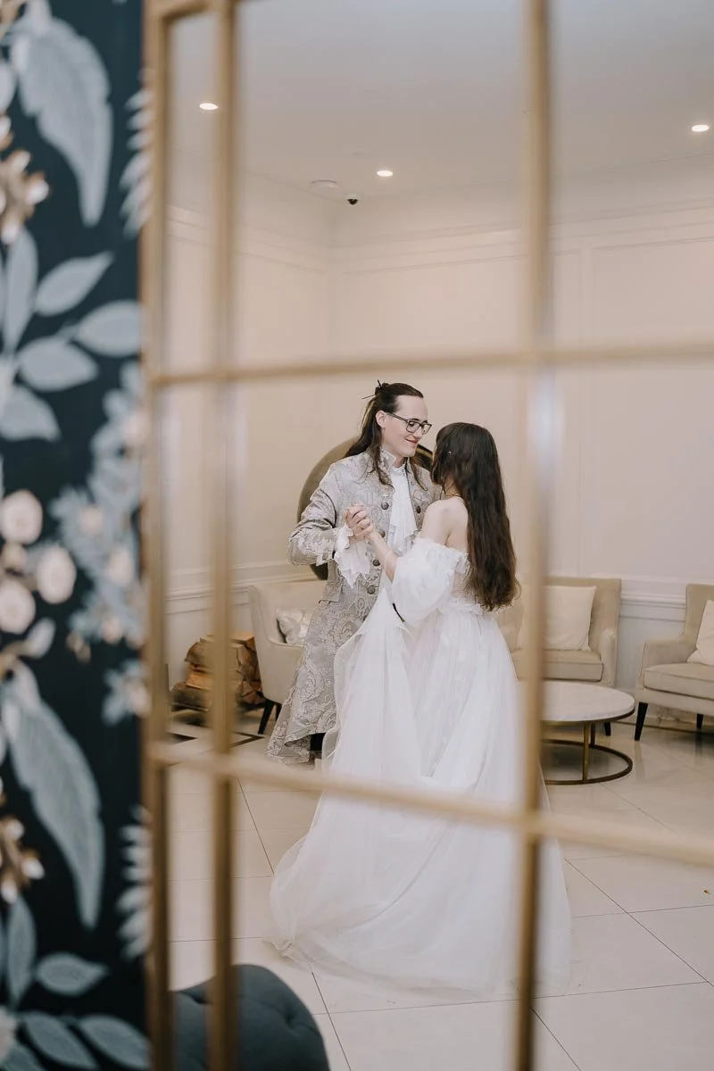 U&M fantacy wedding at Rowena's Inn at Sandpipper Harrison Mills by www.dynamicweddings.ca-48.jpg