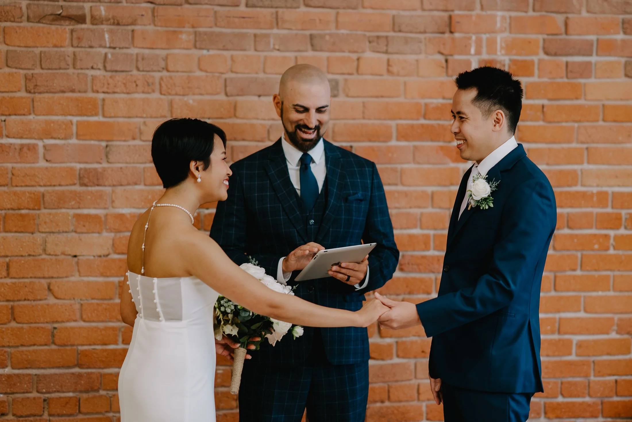 Elegant Vancouver Indoor Elopement by www.dynamicweddings.ca - 4.jpg