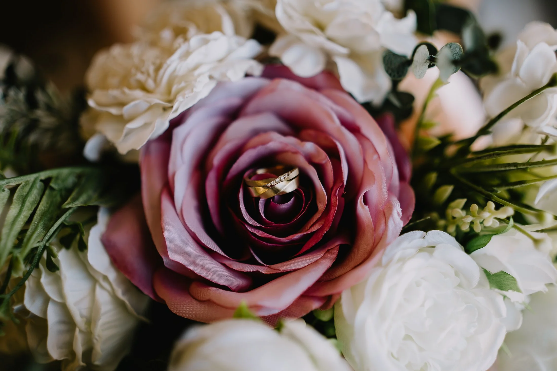 Elegant Vancouver Indoor Elopement by www.dynamicweddings.ca - 15.jpg